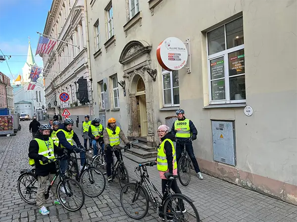 Town hall square office bicycle rental